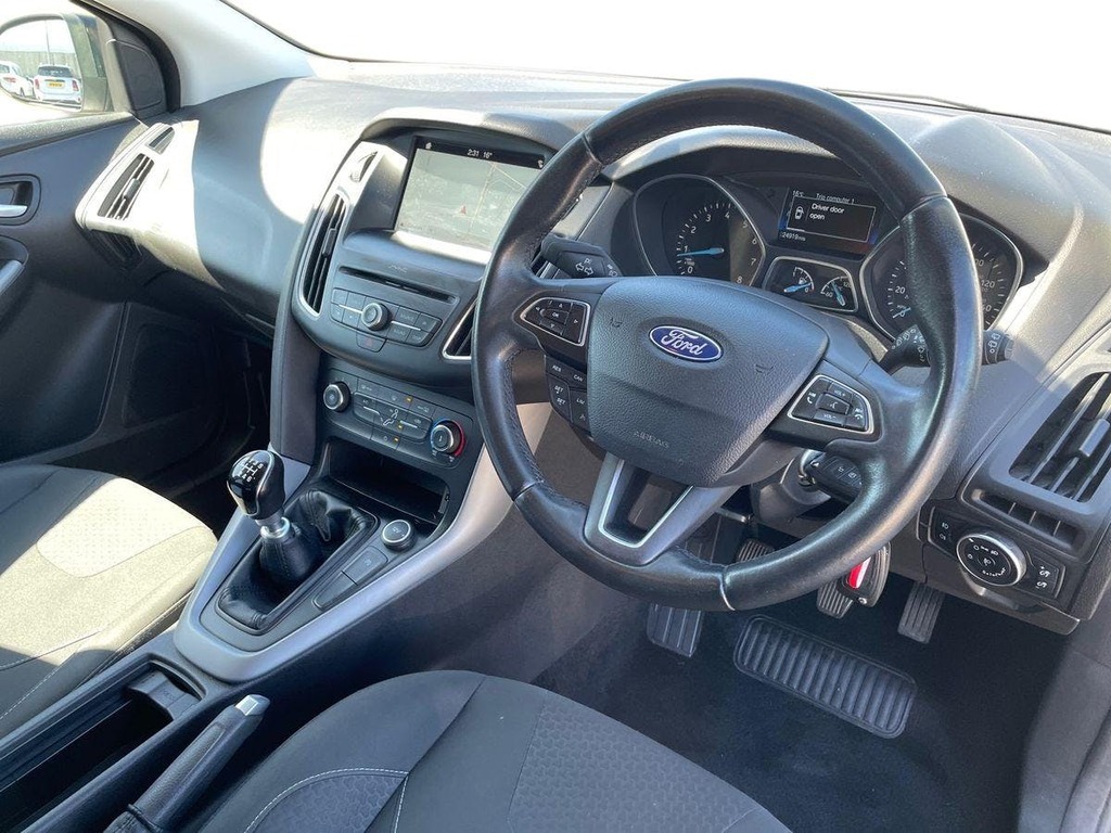 Ford Focus 1.0T Ecoboost Zetec Edition Hatchback M MW67NYV Black #5