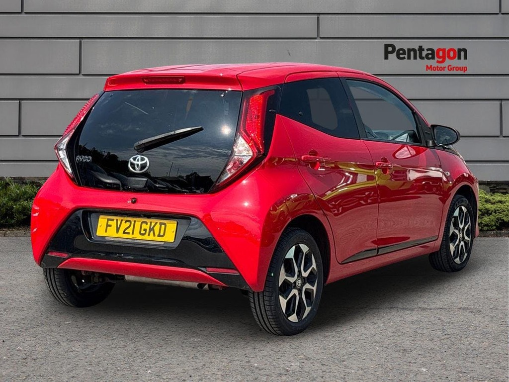 Toyota Aygo 1.0 Vvt I X Trend Hatchback Euro FV21GKD Red #4