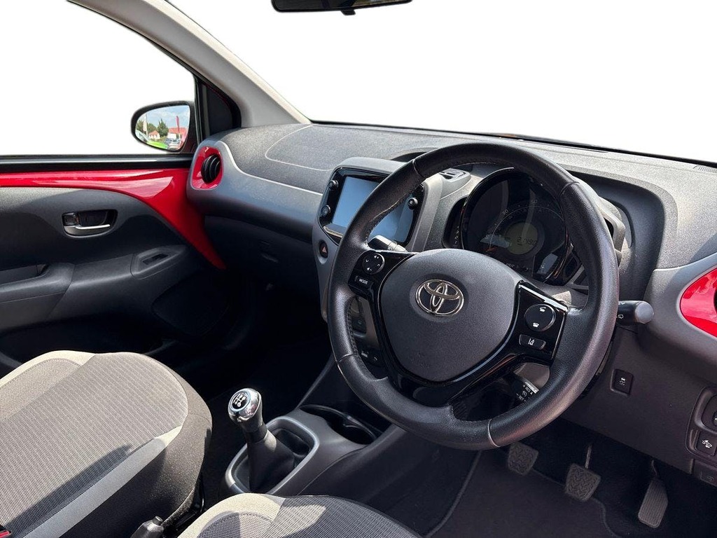 Toyota Aygo 1.0 Vvt I X Trend Hatchback Euro FV21GKD Red #5
