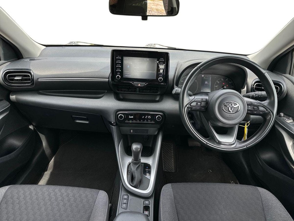 Toyota Yaris 1.5 Vvt H Icon Hatchback Hybrid E Cvt E WP72RUV Black #6