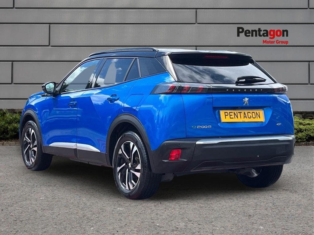 Peugeot e-2008 50Kwh Gt Suv 7Kw Charger 136 Blue #2