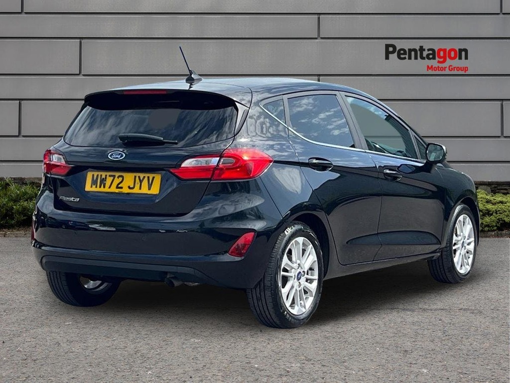 Ford Fiesta 1.0T Ecoboost Titanium Hatchback MW72JYV Black #4