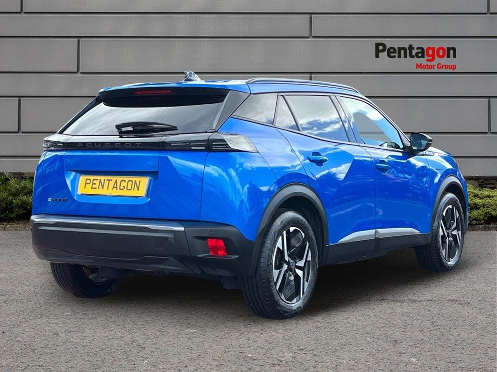 Peugeot e-2008 50Kwh Allure Suv 7Kw Charger Blue #4