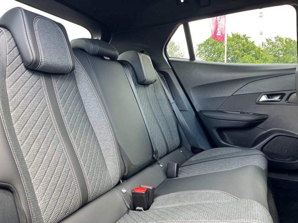 Peugeot e-2008 Gt Grey #20