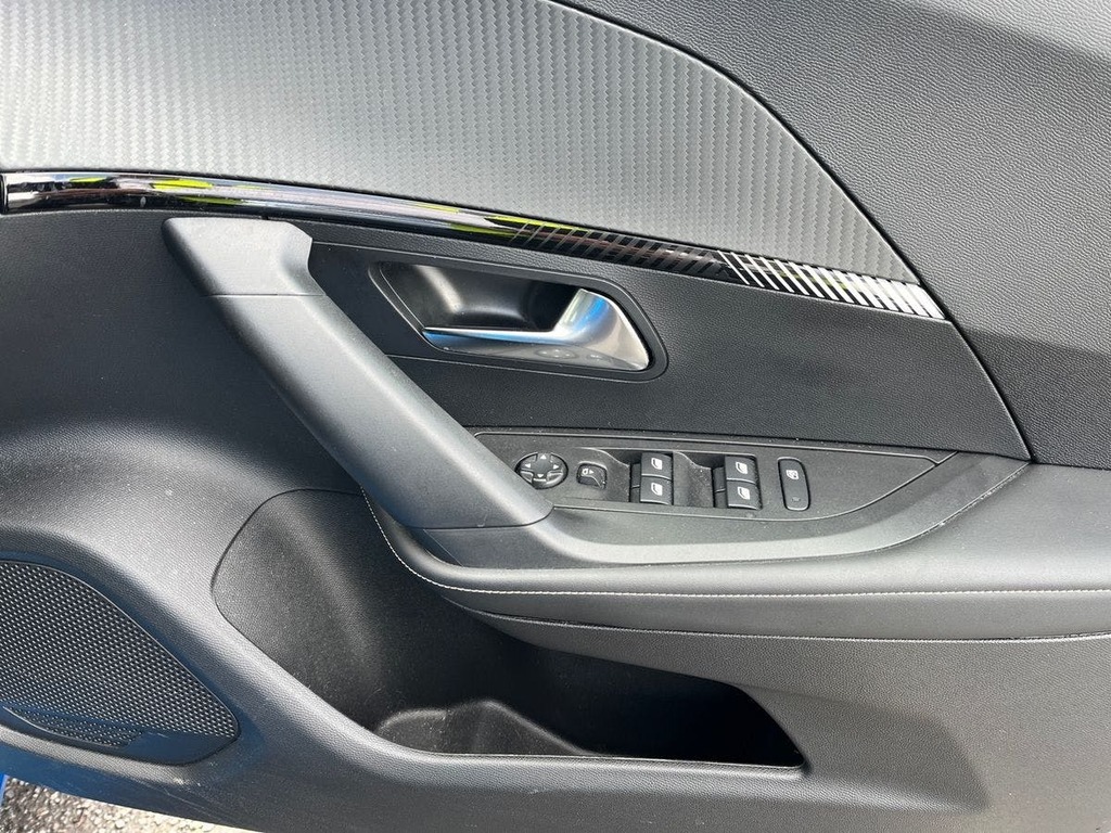 Peugeot e-2008 Gt Grey #22