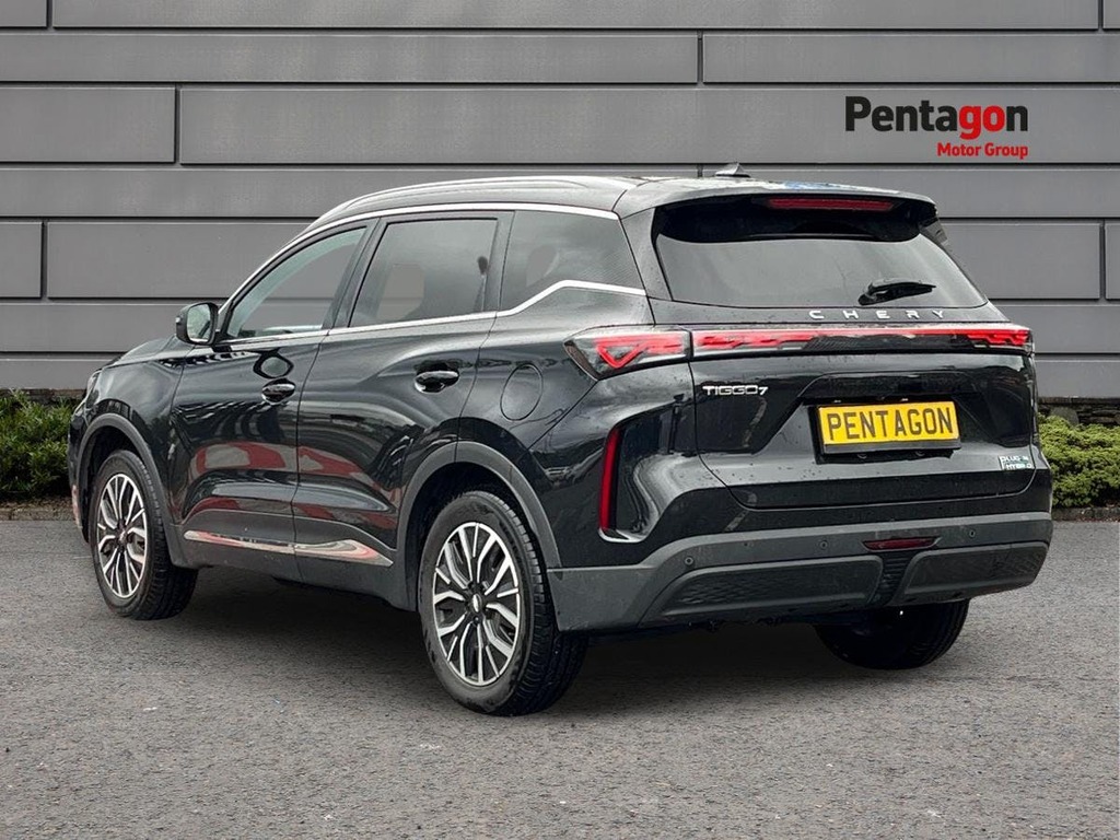 Chery Tiggo 7 1.5T 18.4Kwh Summit Suv Plug In Hybrid Black #2