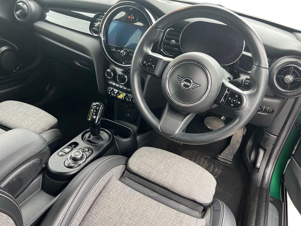 Mini Electric Cooper Se 32.6Kwh Level 2 Hatchback A Green #5