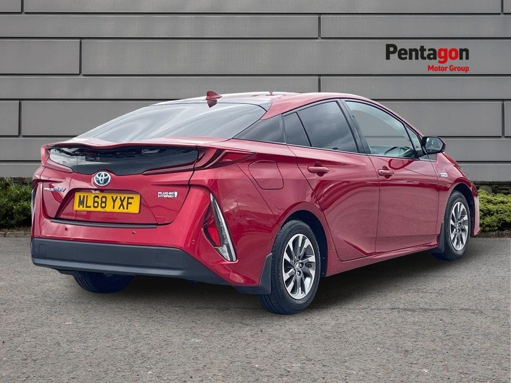 Toyota Prius 1.8 Vvt 8.8Kwh Excel Hatchback Plug In Red #4