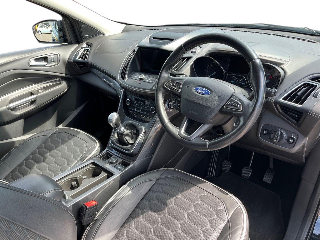 Ford Kuga 2.0 Tdci Vignale Suv Euro 6 Ss MA18ZHH Black #5