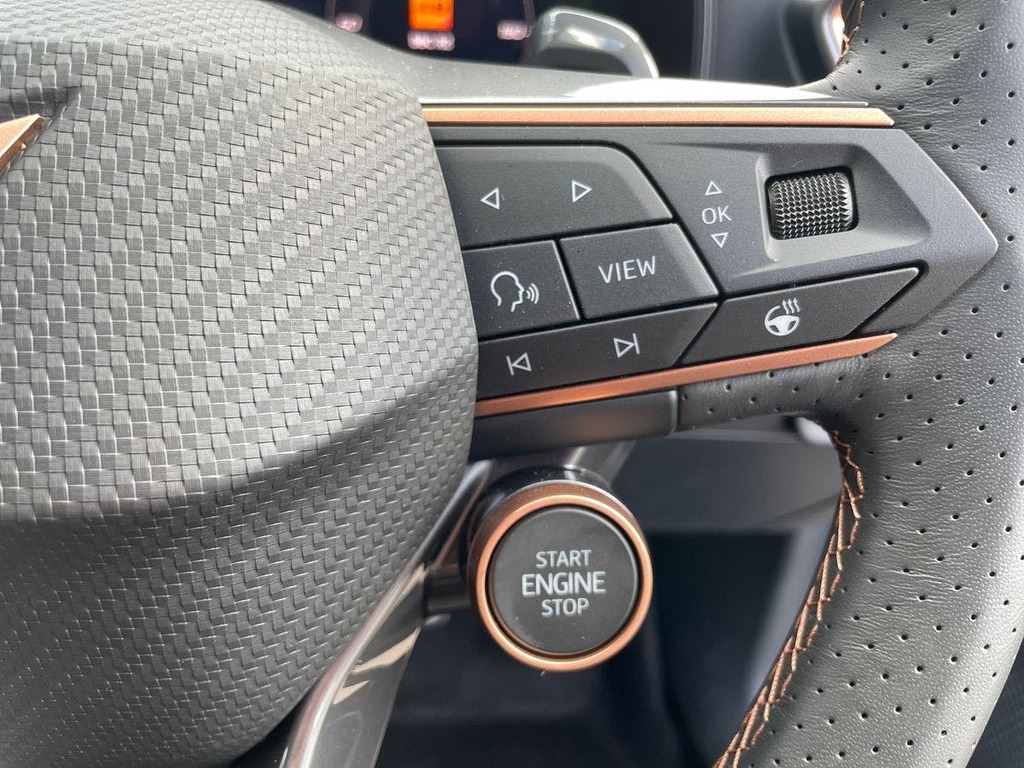 Cupra Leon 1.5 Ehybrid 25.8Kwh Vz2 Estate Plug In Grey #22