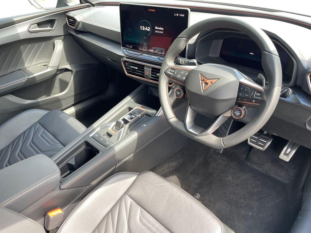 Cupra Leon 1.5 Etsi V3 Estate Hybrid Dsg Euro 6 S White #5