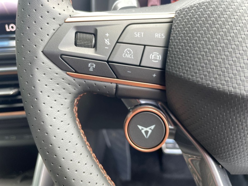 Cupra Leon 1.5 Ehybrid 25.8Kwh Vz2 Estate Plug In Grey #23
