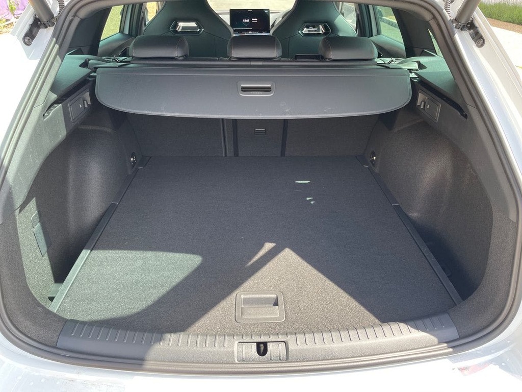 Cupra Leon 1.5 Ehybrid 25.8Kwh Vz2 Estate Plug In Grey #10