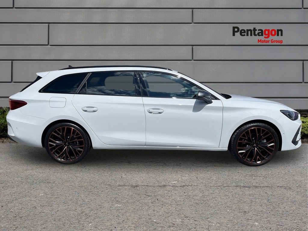 Cupra Leon 1.5 Ehybrid 25.8Kwh Vz2 Estate Plug In Grey #11