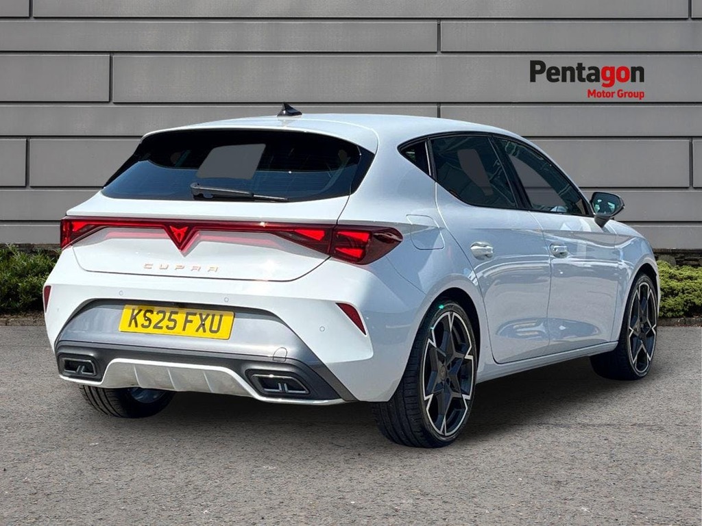 Cupra Leon 1.5 Etsi V2 Hatchback Hybrid Dsg Euro 6 White #4