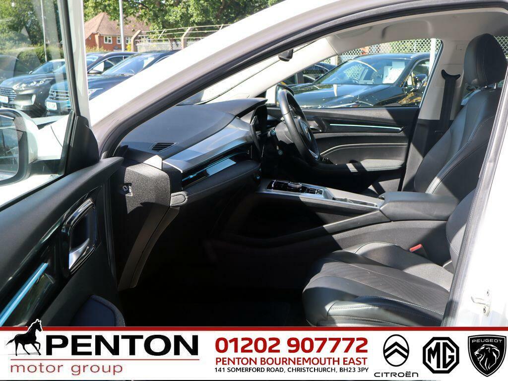 MG MG5 61.1Kwh Trophy Long Range White #3