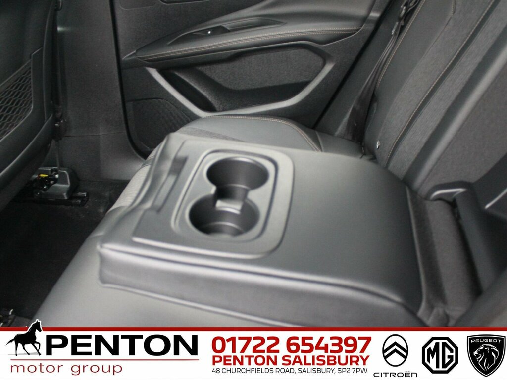 Peugeot 3008 Gt Line White #8