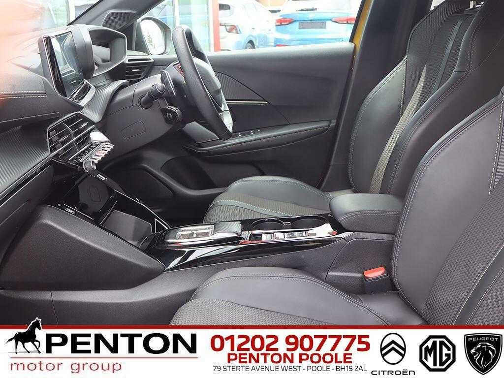 Peugeot 208 1.2 Puretech Gt Eat Euro 6 Ss SB72YEJ Black #4