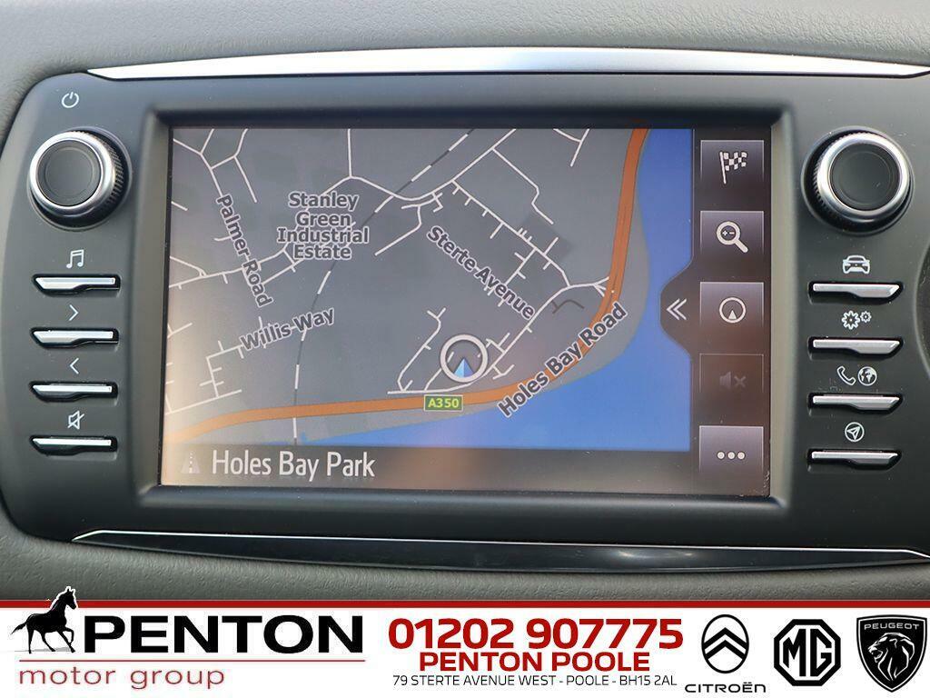 Toyota Yaris 1.5 Vvt-i Icon Tech Euro 6 GK19HHF Silver #3