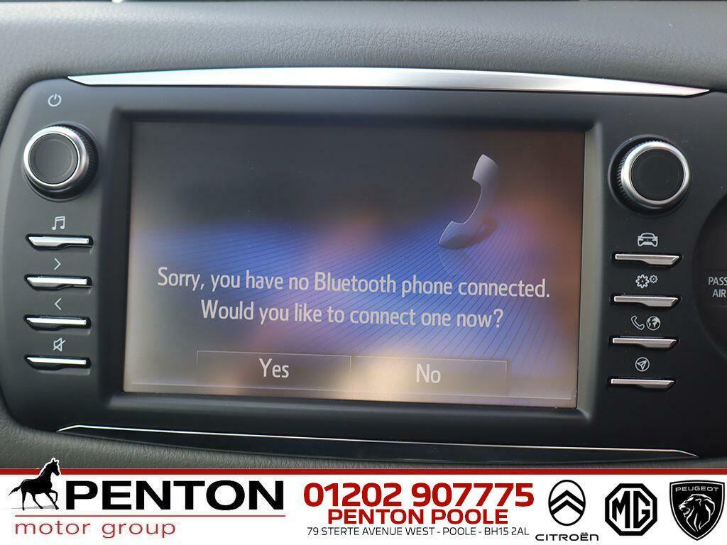 Toyota Yaris 1.5 Vvt-i Icon Tech Euro 6 GK19HHF Silver #6