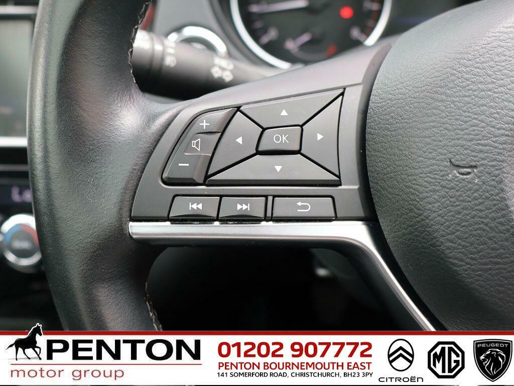Nissan Qashqai 1.3 Dig-t Acenta Premium  #17