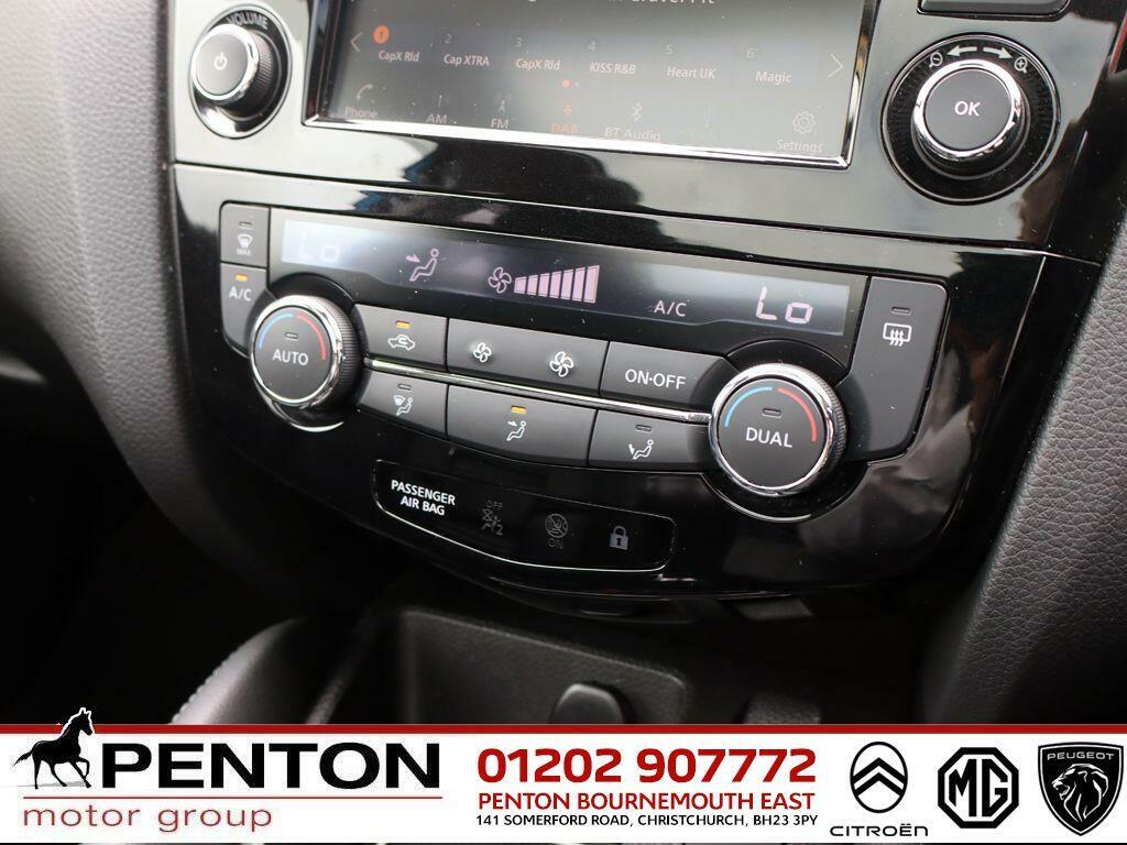 Nissan Qashqai 1.3 Dig-t Acenta Premium  #19