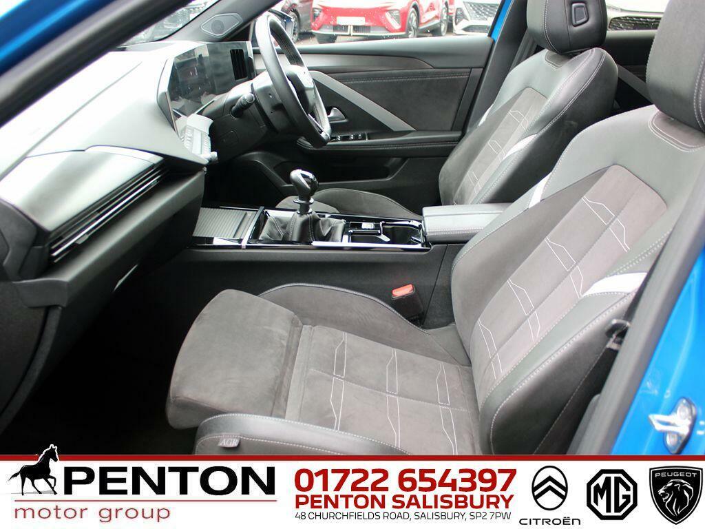 Vauxhall Astra 1.2 Turbo Ultimate Euro 6 Ss YA73DHG Blue #2