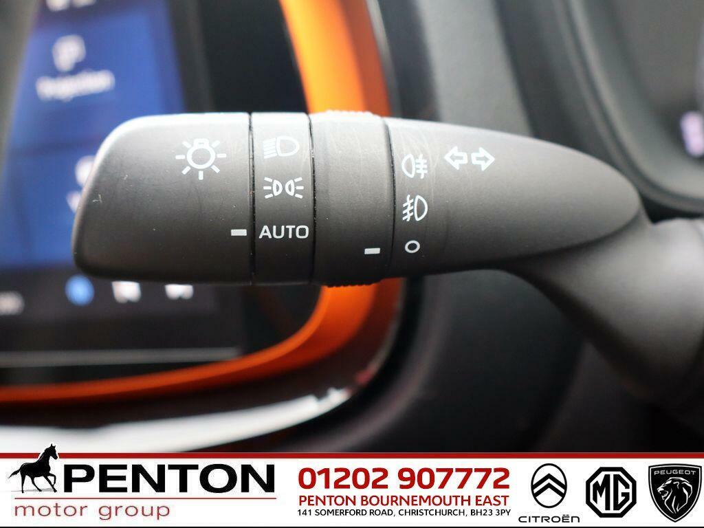Toyota Aygo X Pure White #18
