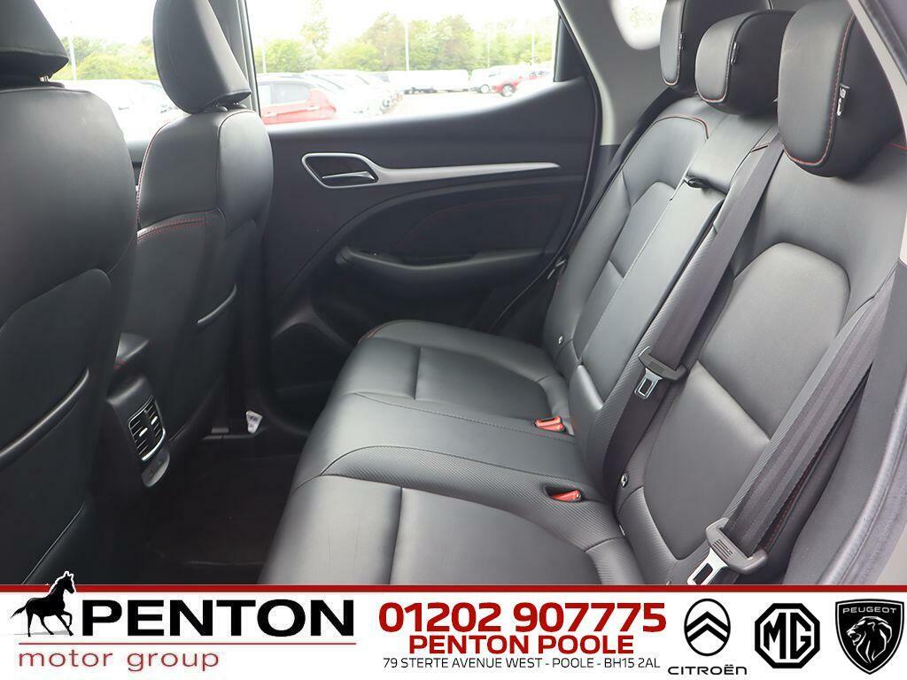 MG ZS Exclusive Black #7
