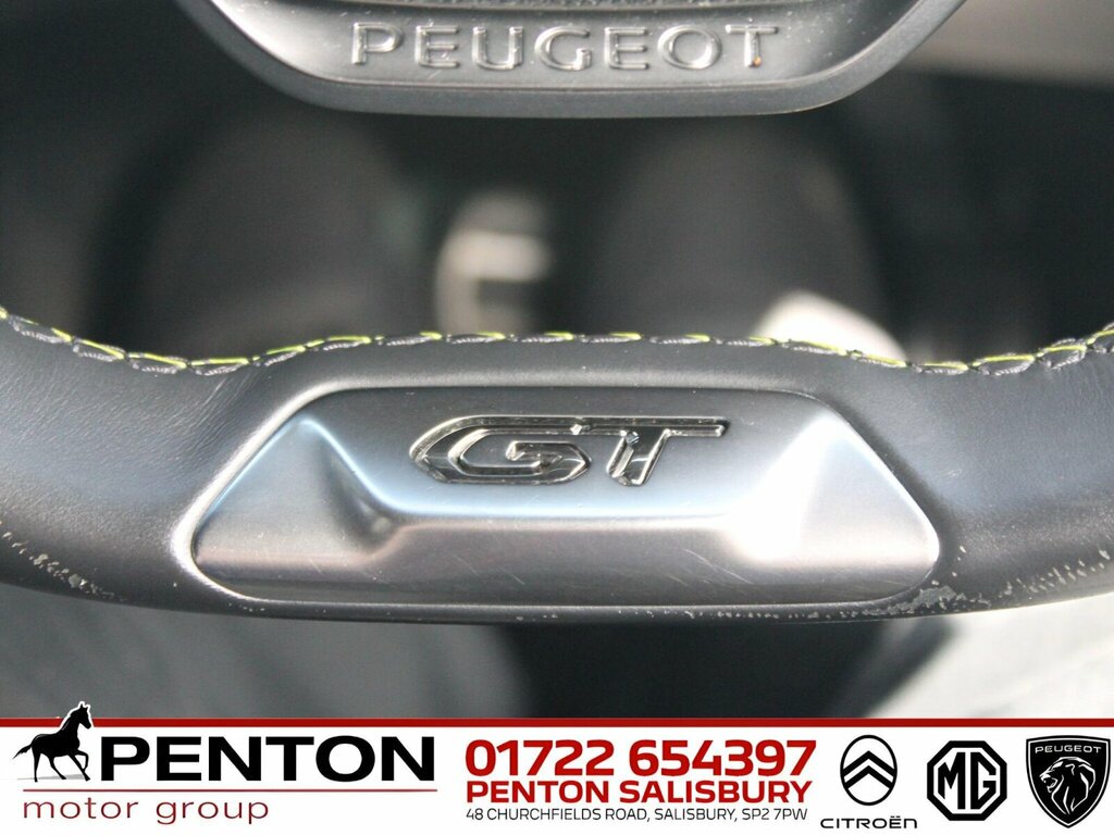 Peugeot e-208 Gt White #15