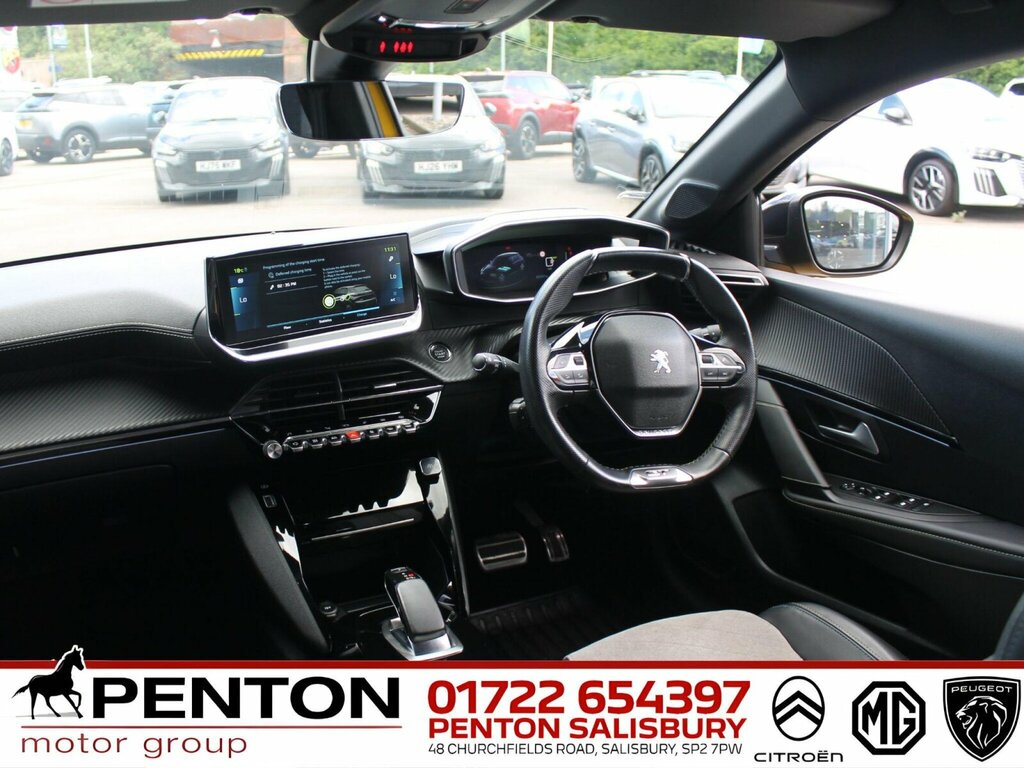 Peugeot e-208 Gt White #7