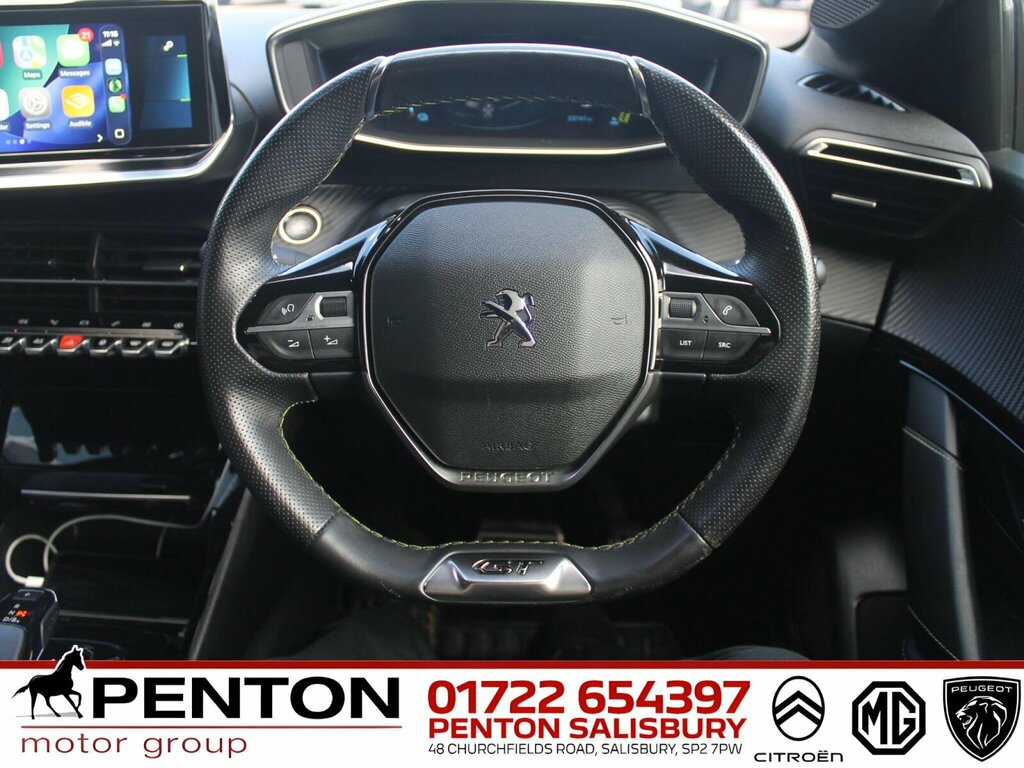 Peugeot e-208 Gt White #53