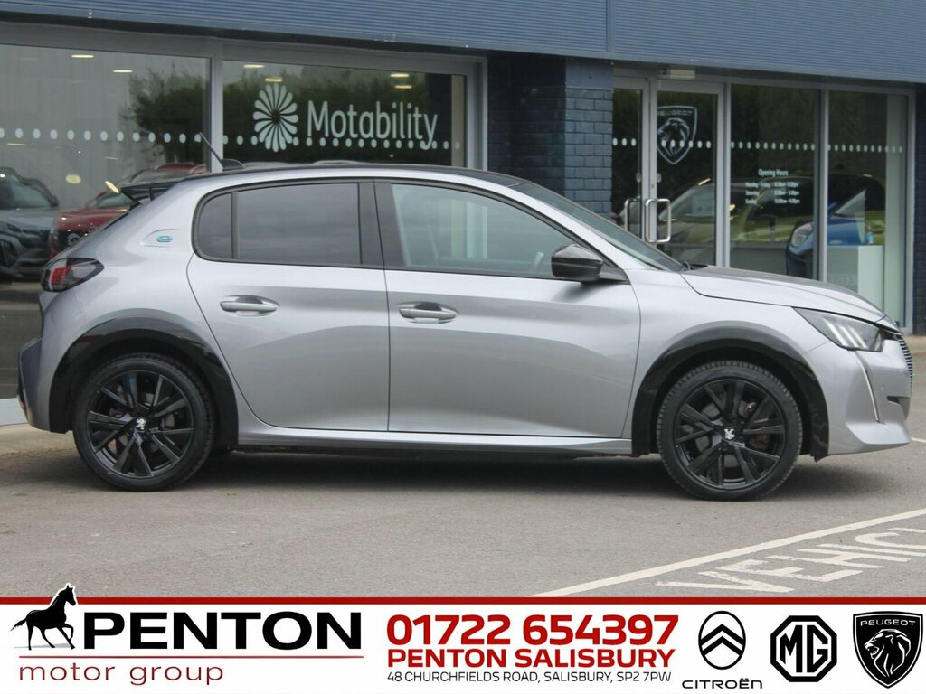 Peugeot e-208 50Kwh Gt 7.4Kw Charger #6