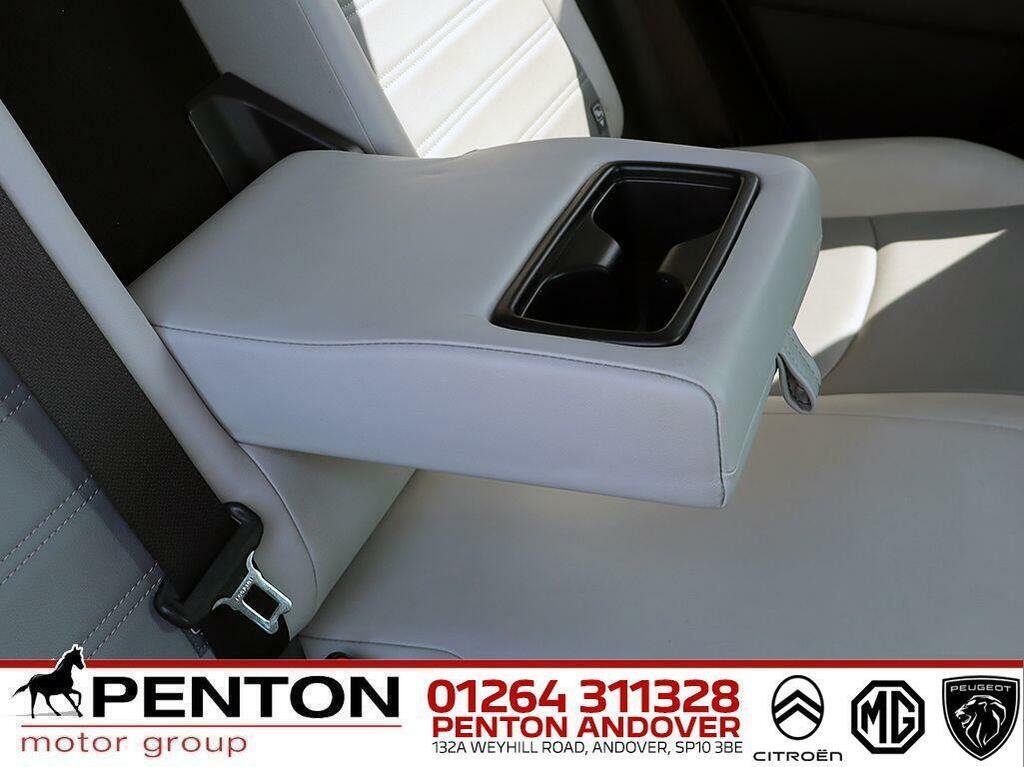 Toyota Rav 4 2.5 219Bhp Dynamic Awd Hybrid White #7