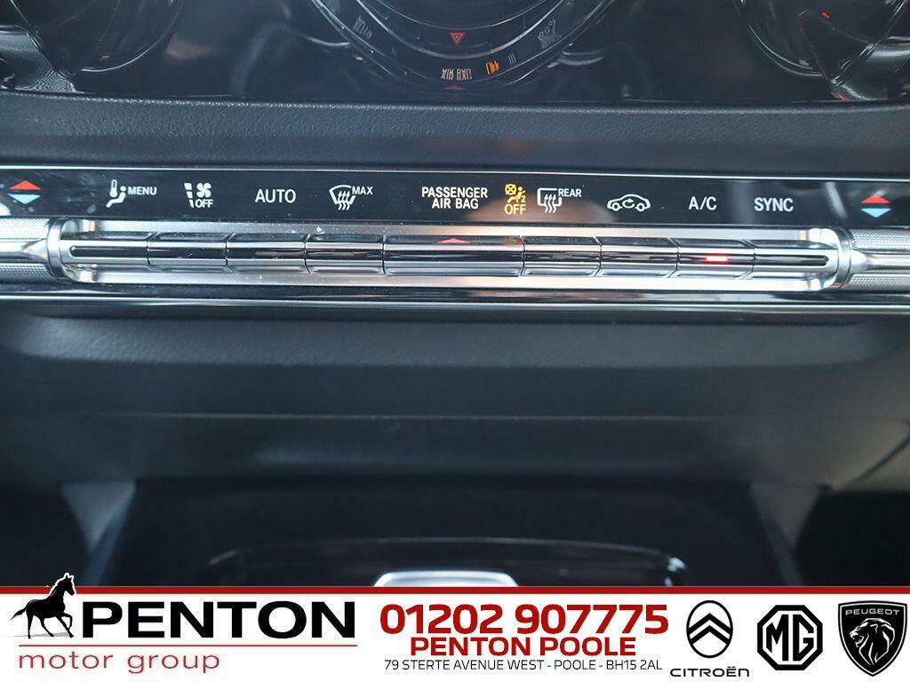 Mercedes-Benz GLA Class Gla 250E Exclusive Edition Black #14