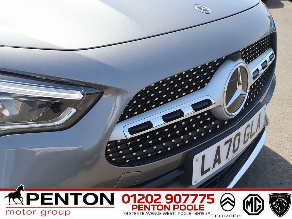 Mercedes-Benz GLA Class Gla 250E Exclusive Edition Black #21