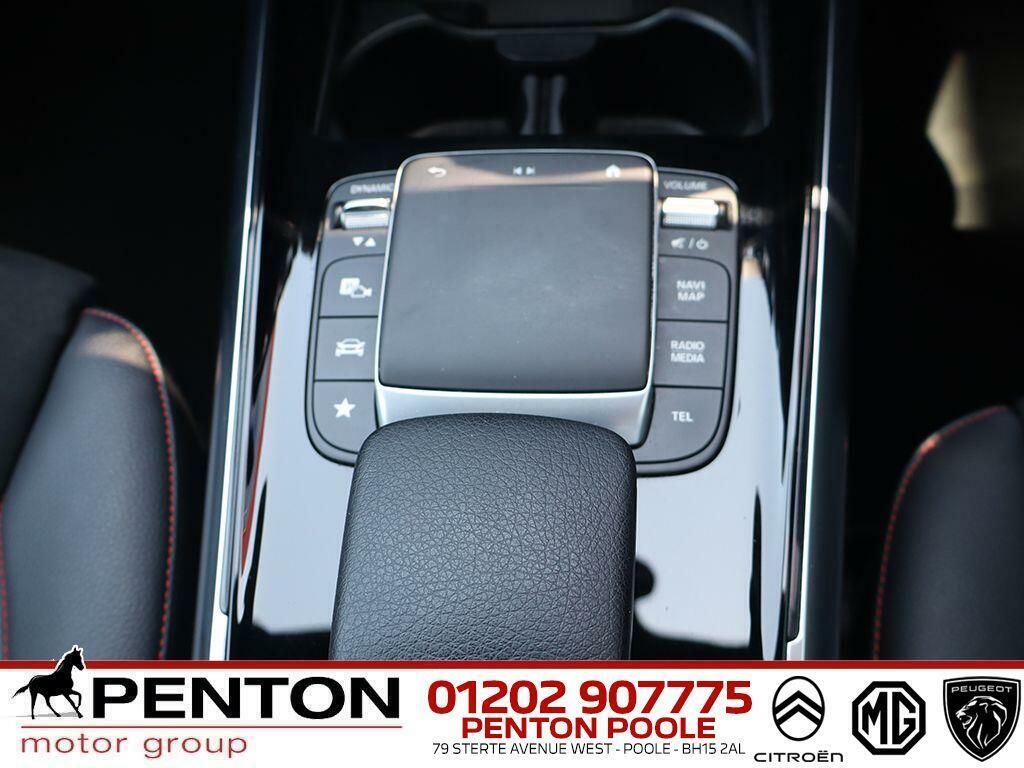 Mercedes-Benz GLA Class Gla 250E Exclusive Edition Black #15