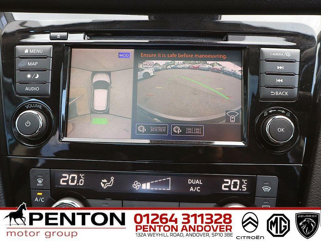 Nissan Qashqai  Red #17