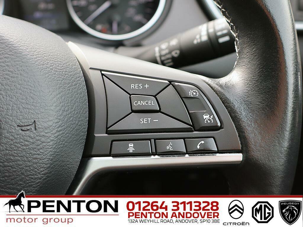 Nissan Qashqai  Red #10