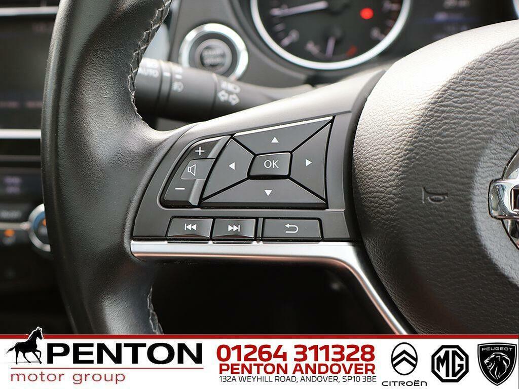 Nissan Qashqai  Red #9