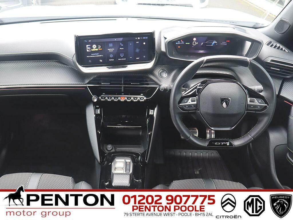 Peugeot e-2008 50Kwh Gt 7Kw Charger Black #4