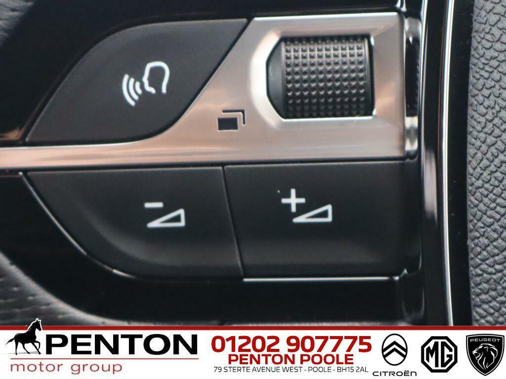Peugeot e-2008 115Kw Allure 54Kwh Blue #15