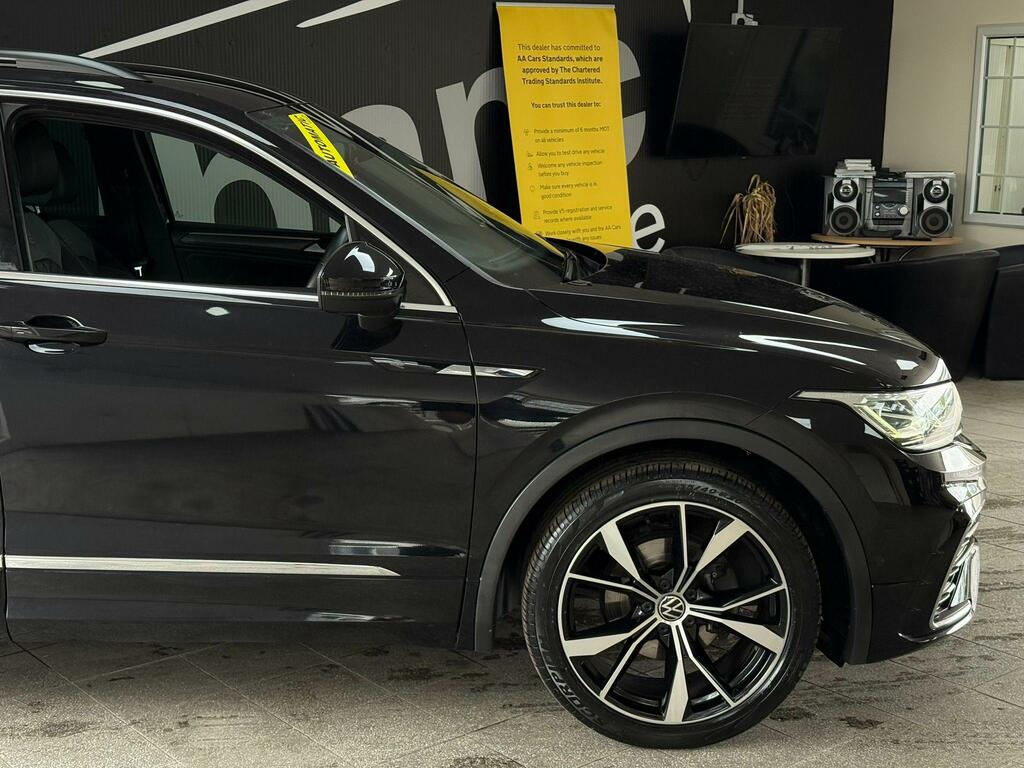 Volkswagen Tiguan 1.5 Tsi R-line Dsg Euro 6 Ss DE21KYG Black #4