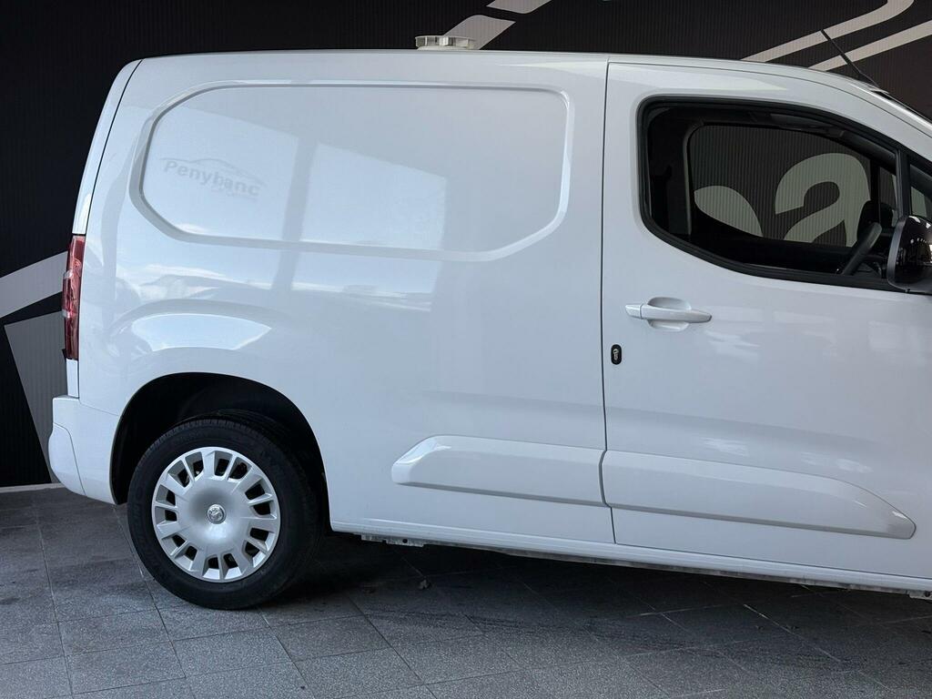Vauxhall Combo 1.5 Turbo D 2300 Pro L1 H1 Euro 6 Ss DY73YGK White #5