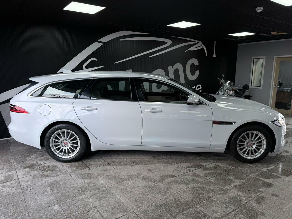 Jaguar XF 2.0D Portfolio Sportbrake Euro 6 Ss White #6