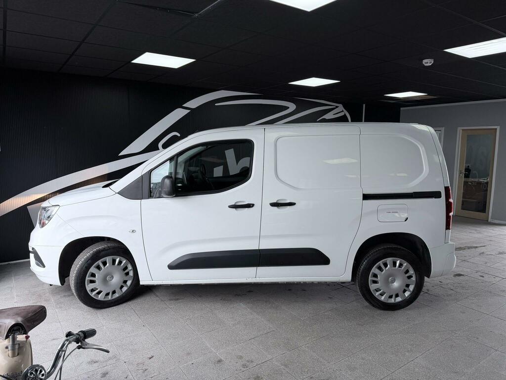 Vauxhall Combo 1.6 Turbo D 2300 Sportive L1 H1 Euro 6 Ss DL70KWV White #4