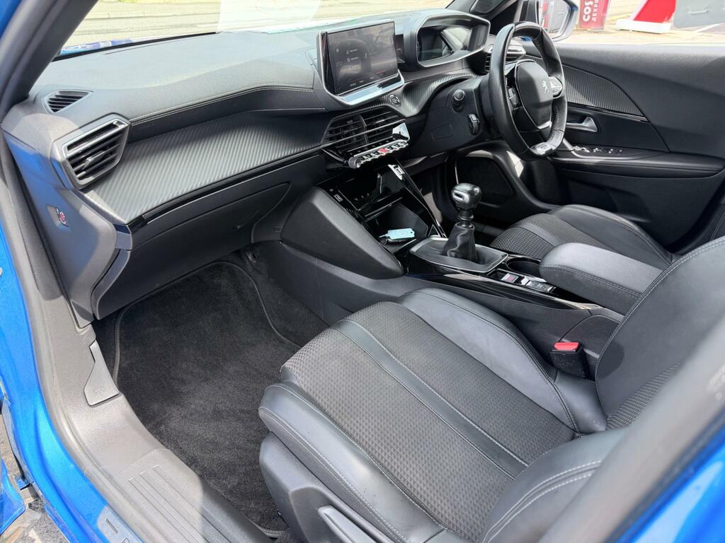 Peugeot 2008 1.2 Puretech 130 Allure Eat8 Grey #49