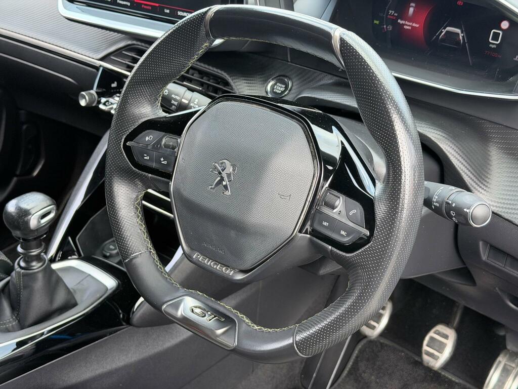 Peugeot 2008 1.2 Puretech 130 Allure Eat8 Grey #24