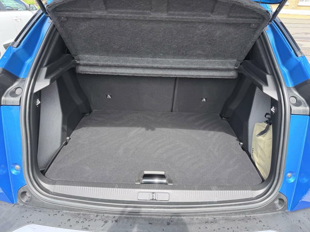 Peugeot 2008 1.2 Puretech 130 Allure Eat8 Grey #46