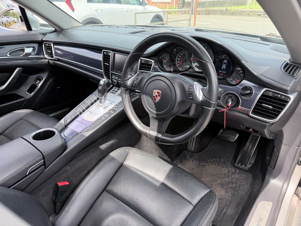 Porsche Panamera Hatchback 3.0D V6 Tiptronics Euro 5 201212 White #22